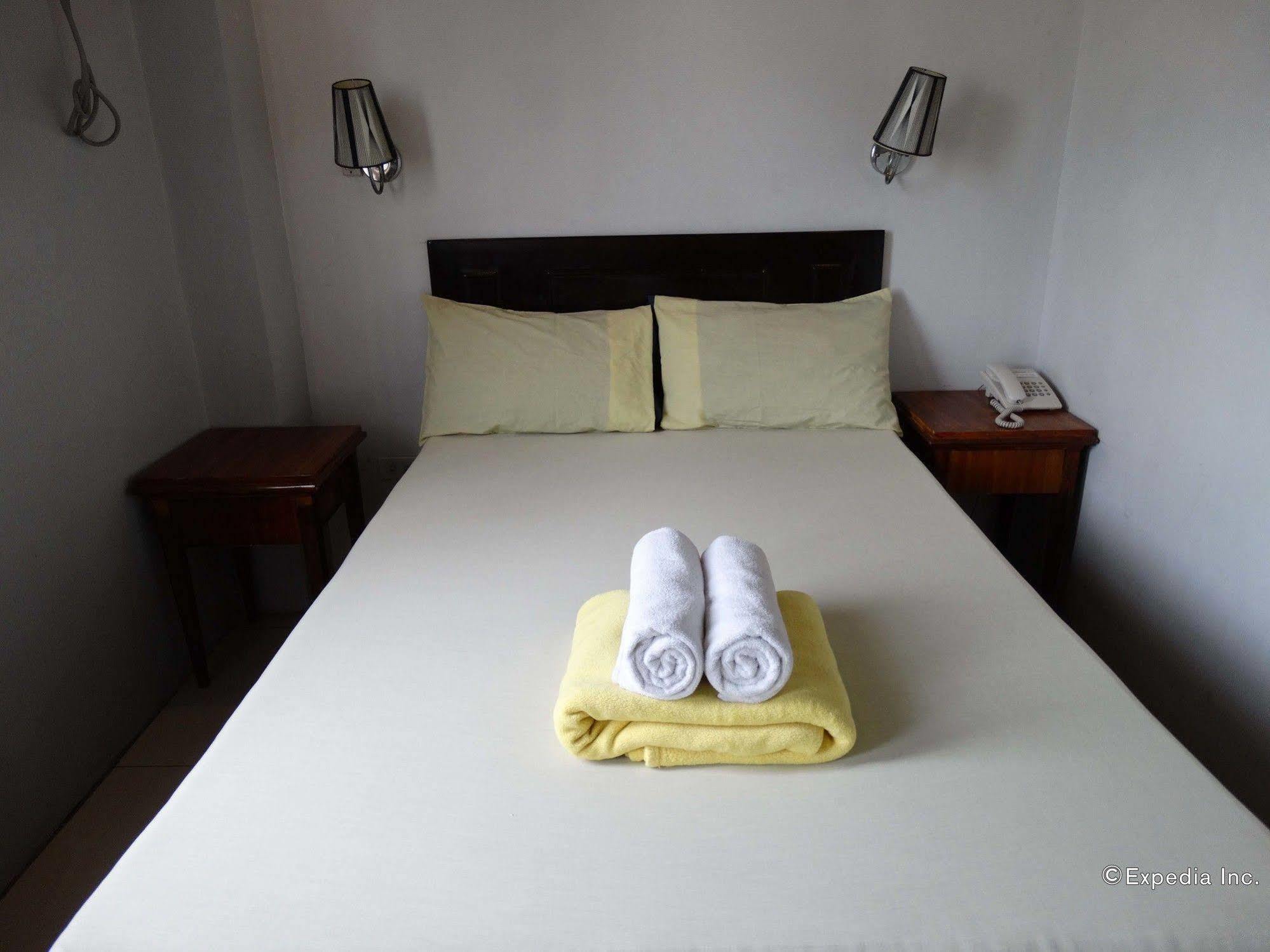 Getz Hotel Manila Esterno foto