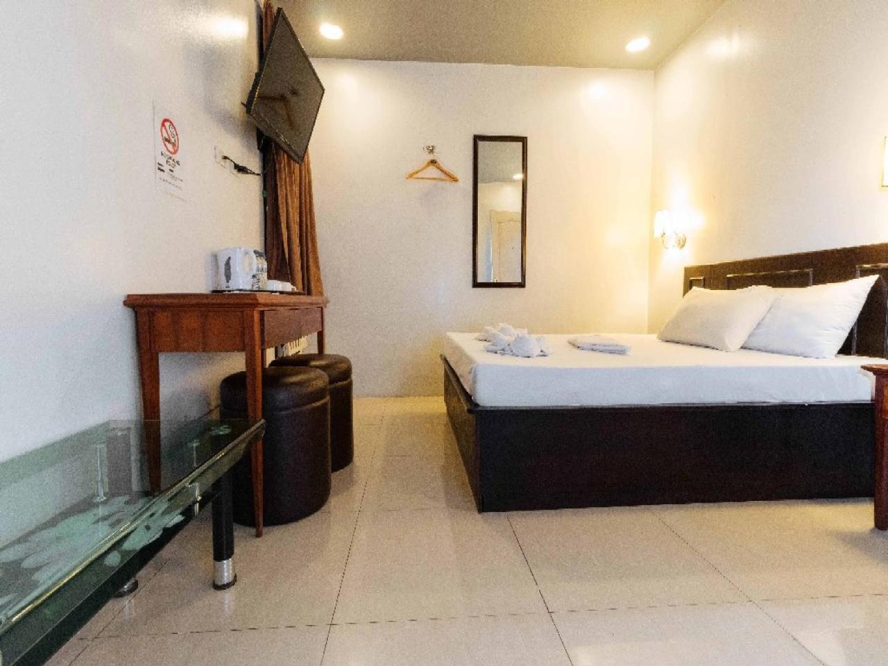 Getz Hotel Manila Esterno foto